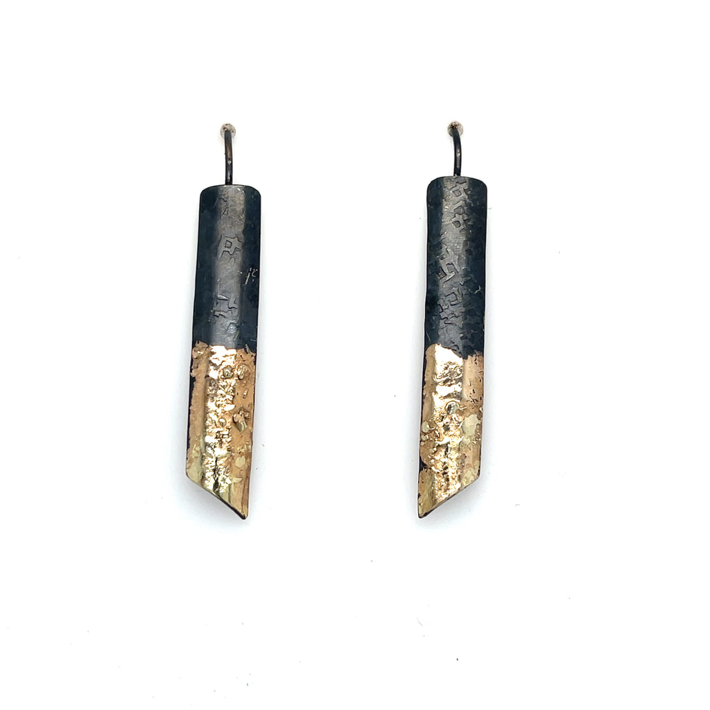 Lined Angled Trap Earrings with 4K Dots (E1537) – Dana Reed Designs